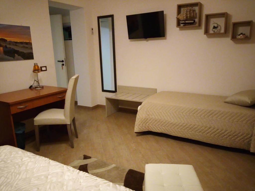 L'Oasi Del Porto Bed & Breakfast Trapani Luaran gambar